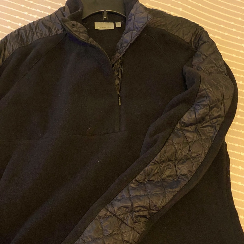 Cozy Athleta fleece with quilted details.
